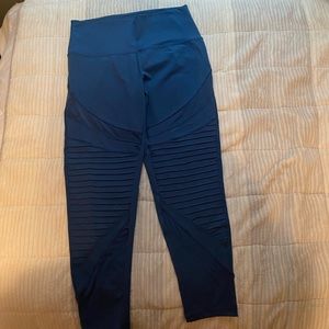 Aerie Chill Play Move Leggings